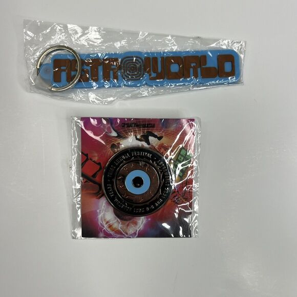 Travis Scott Astroworld Eyeball Pin + Keychain Black - Picture 1 of 1